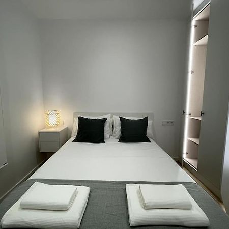 Apartamento Nuevo Centrico Frente Al Mar En Palamós Extérieur photo