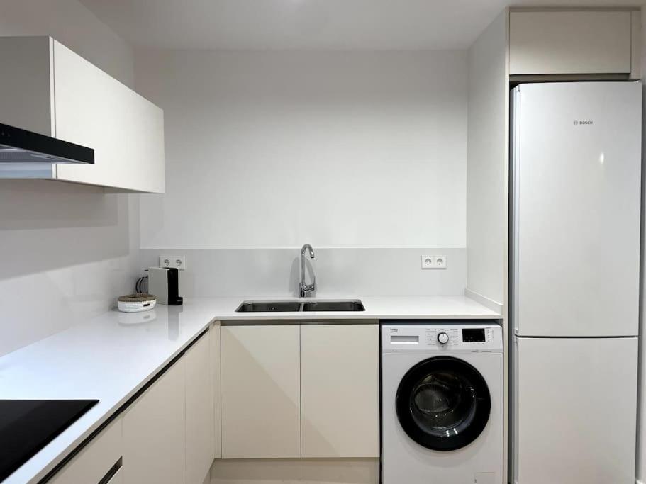 Apartamento Nuevo Centrico Frente Al Mar En Palamós Extérieur photo