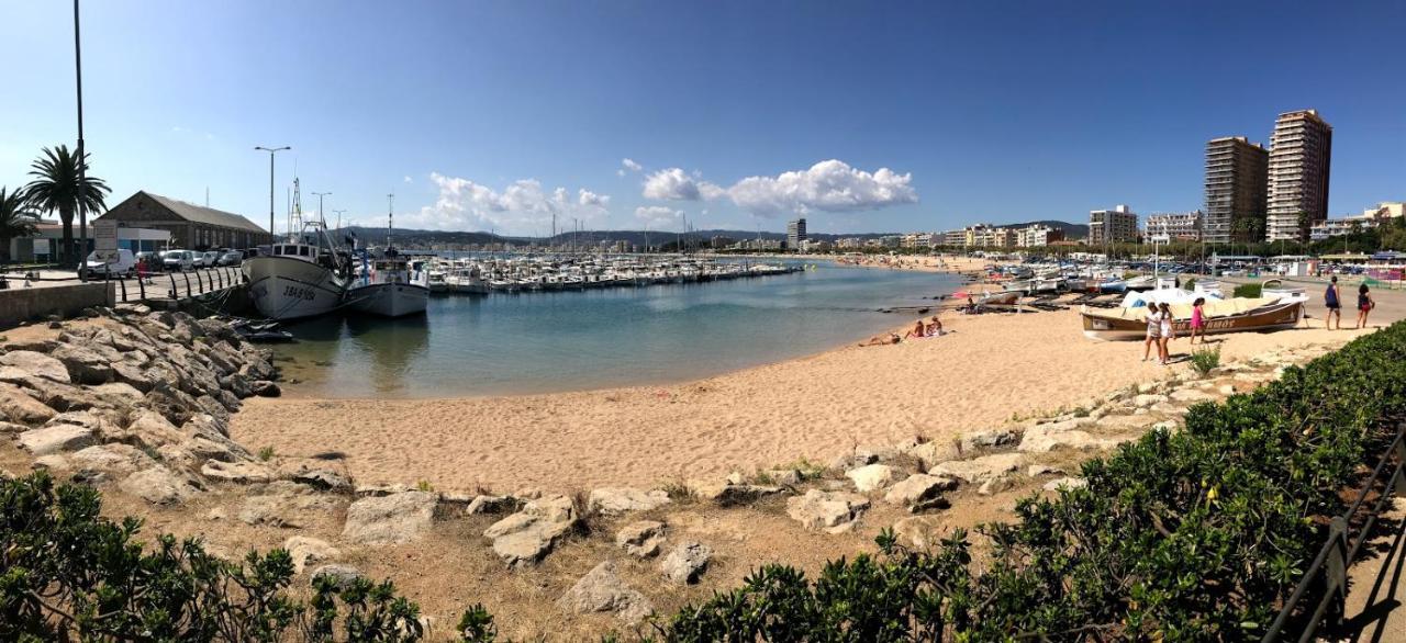 Apartamento Nuevo Centrico Frente Al Mar En Palamós Extérieur photo